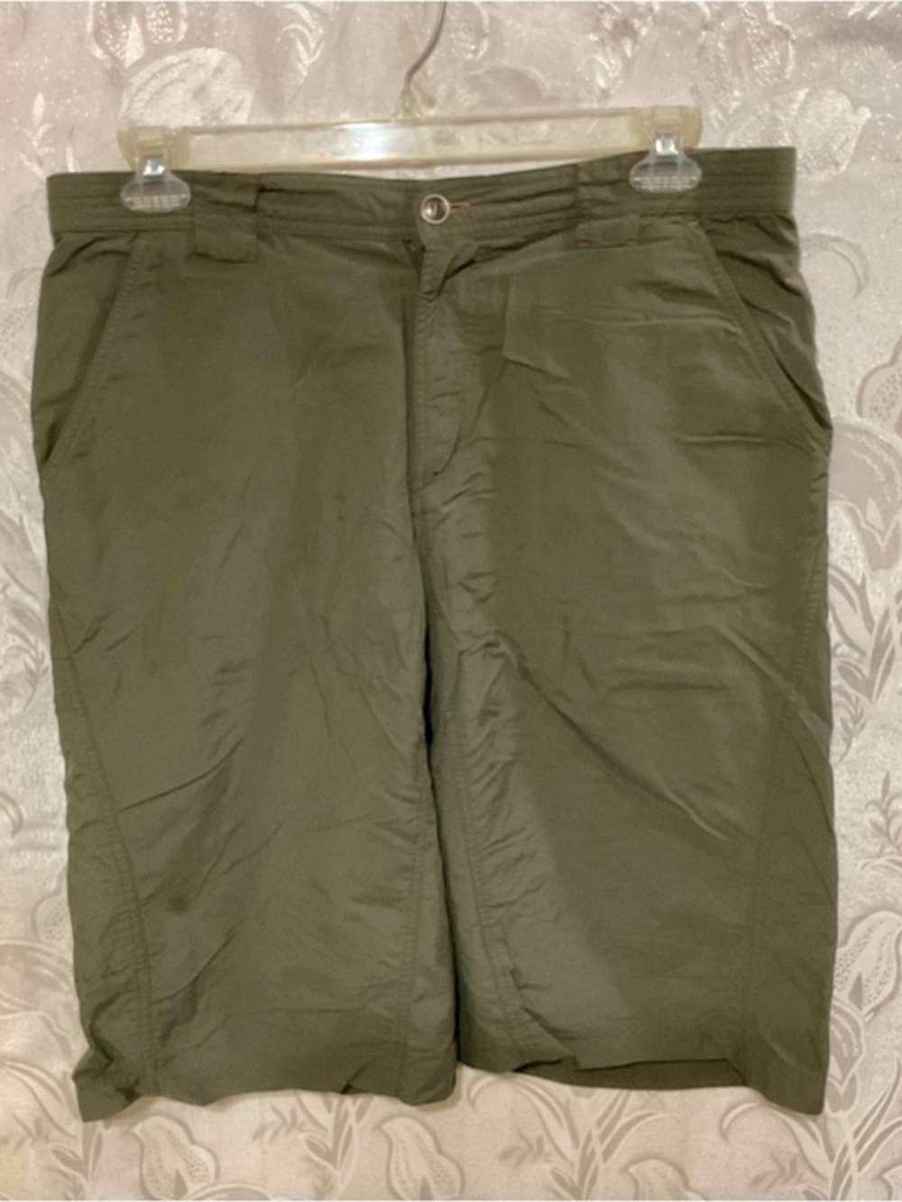 Columbia Omni Dry Olive Green Men's Shorts Size M